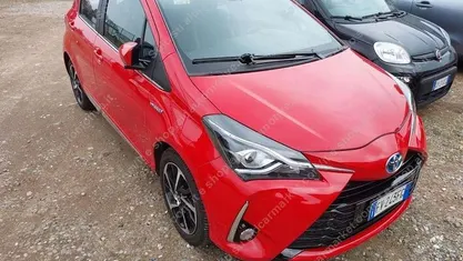 Usata Toyota Yaris Hybrid Style 73 CV (53 kW) 2019 Berlina