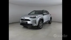 Argento Usata 2022 Toyota Yaris Cross Trend SUV | 23.200 € (Buon prezzo)