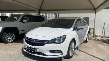Bianco Usata 2016 Opel Astra Innovation Station wagon | 8200 € (Buon prezzo)