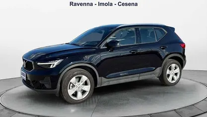 Nero Usata 2023 Volvo XC40 Core SUV | 32.500 € (Buon prezzo)