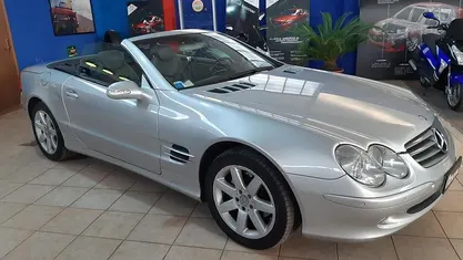 Usata Mercedes SL350 245 CV (180 kW) 2003 Argento Cabrio