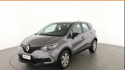 Usata Renault Captur Life 90 CV (66 kW) 2017 Grigio SUV