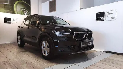 Usata Volvo XC40 129 CV (94 kW) 2022 Nero SUV