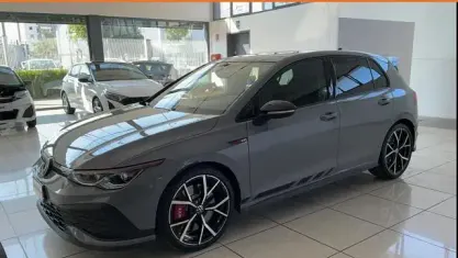 Usata VW Golf VIII GTI Clubsport 300 CV (220 kW) 2022 Grigio Berlina