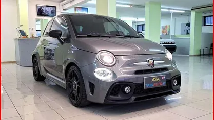 Grigio Usata 2019 Abarth 595 Pista Utilitaria | 15.900 € (Buon prezzo)