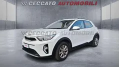 Blu Usata 2023 Kia Stonic Urban SUV | 13.015 € (Buon prezzo)