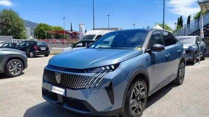Usata Peugeot 3008 GT 136 CV (100 kW) 2024 Blu SUV