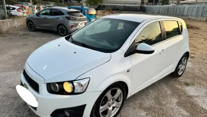 Usata Chevrolet Aveo LTZ 95 CV (69 kW) 2012 Bianco Berlina