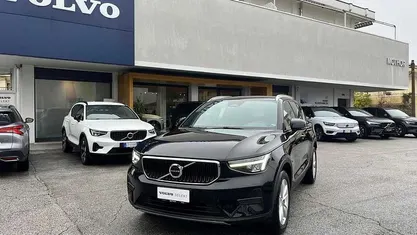 Nero Usata 2022 Volvo XC40 Core SUV | 29.900 € (Buon prezzo)