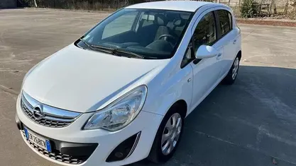 Usata Opel Corsa Sport 85 CV (62 kW) 2013 Utilitaria