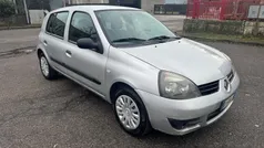 Grigio Usata 2007 Renault Clio II Tre volumi | 1750 € (Buon prezzo)