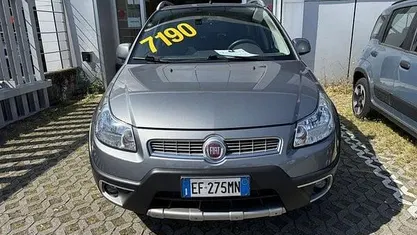 Usata Fiat Sedici Dynamic 120 CV (88 kW) 2010 SUV