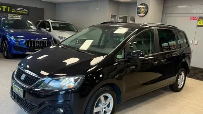 Usata Seat Alhambra Style 140 CV (102 kW) 2011 Nero Monovolume