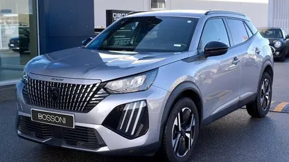 Usata Peugeot 2008 Allure 101 CV (74 kW) 2025 SUV