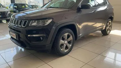 Usata Jeep Compass Longitude 140 CV (102 kW) 2018 Grigio SUV