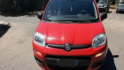 Usata Fiat Panda Lounge 80 CV (58 kW) 2017 Rosso Utilitaria
