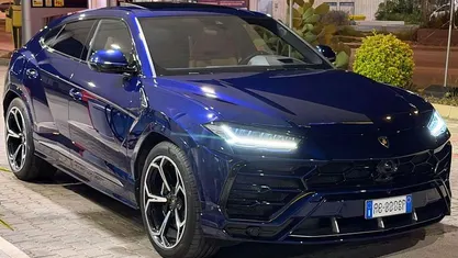 Usata Lamborghini Urus 650 CV (478 kW) 2018 Blu metalizzato SUV