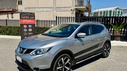 Begagnad Nissan Qashqai N-Connecta 131 HK (96 kW) 2016 Grå SUV