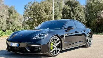 Usata Porsche Panamera Platinum Edition 330 CV (242 kW) 2023 Berlina