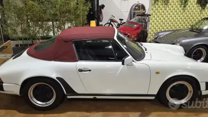 Usata Porsche 911 Carrera Cabriolet 231 CV (169 kW) 1987 Bianco Cabrio