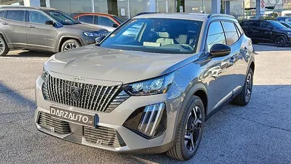 Usata Peugeot 2008 Allure 101 CV (74 kW) 2025 SUV