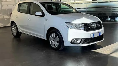Bianco Usata 2021 Dacia Sandero Comfort Due volumi | 10.500 € (Super prezzo)