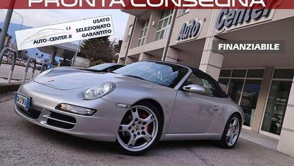 Usata Porsche 911 Carrera S Cabriolet 355 CV (261 kW) 2005 Argento Cabrio