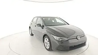 Gebraucht VW Golf VIII Life 116 PS (85 kW) 2024 Schwarz Kleinwagen