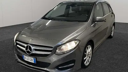 Usata Mercedes B180 Business 109 CV (80 kW) 2018 Monovolume