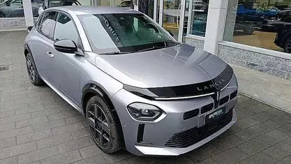 Usata 2025 Lancia Ypsilon Utilitaria | 21.500 € (Buon prezzo)