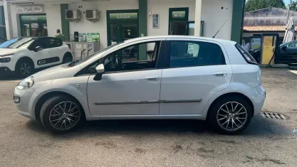 Usata Fiat Punto Evo Emotion 95 CV (69 kW) 2011 Grigio Utilitaria