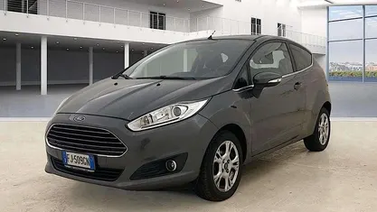 Grigio metallizzato Usata 2017 Ford Fiesta Titanium Due volumi | 6970 € (Buon prezzo)