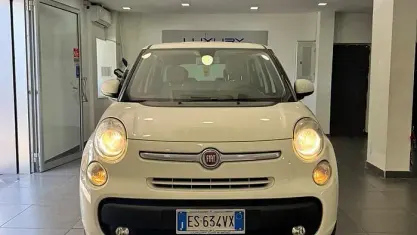 Usata Fiat 500L Living 84 CV (61 kW) 2013 Bianco Monovolume