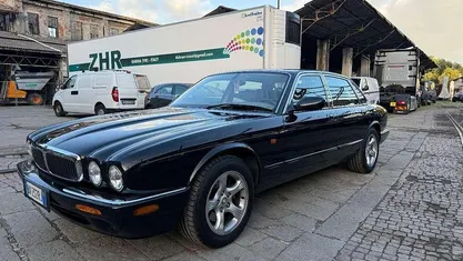 Usata Jaguar XJ Executive 237 CV (174 kW) 2001 Verde Berlina