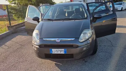 Usata Fiat Punto Evo S 95 CV (69 kW) 2011 Grigio Utilitaria