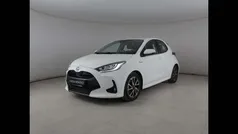 Bianco Usata 2021 Toyota Yaris Hybrid Trend Tre volumi | 15.600 € (Buon prezzo)