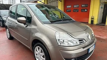 Usata Renault Modus 90 CV (66 kW) 2011 Monovolume