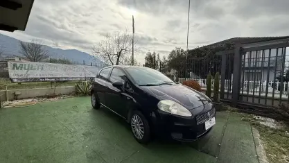 Usata Fiat Punto 75 CV (55 kW) 2009 Blu Utilitaria