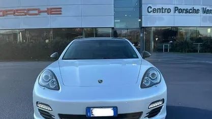 Usata Porsche Panamera 250 CV (183 kW) 2011 Bianco Utilitaria