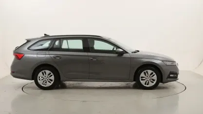 Usata Skoda Octavia Ambition 116 CV (85 kW) 2023 Grigiogrigio Station wagon