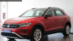 Rosso Usata 2022 VW T-Roc Life SUV | 23.900 € (Buon prezzo)