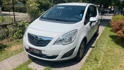Usata Opel Meriva 95 CV (69 kW) 2011 Bianco Monovolume