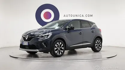 Usata Renault Captur Techno 101 CV (74 kW) 2023 Blu SUV