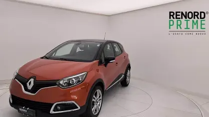 Usata Renault Captur 90 CV (66 kW) 2014 Arancione SUV