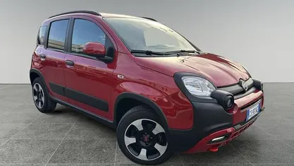 Rosso Usata 2024 Fiat Panda Cross Cross Due volumi | 14.490 € (Buon prezzo)