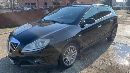 Usata Lancia Delta 150 CV (110 kW) 2010 Nero Utilitaria