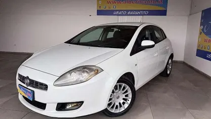 Bianco Usata 2007 Fiat Bravo Dynamic Due volumi | 2700 € (Molto cara)