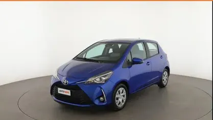 Usata Toyota Yaris Active 72 CV (52 kW) 2021 Blu Utilitaria