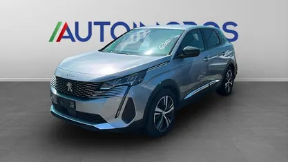 Grigio Usata 2022 Peugeot 3008 Allure SUV | 21.100 € (Buon prezzo)