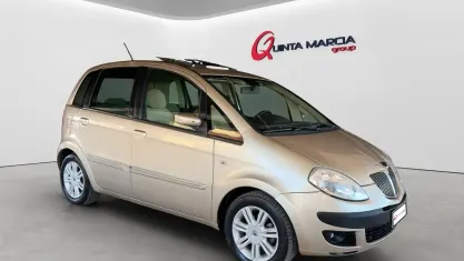 Usata Lancia Musa 95 CV (69 kW) 2005 Oro Monovolume